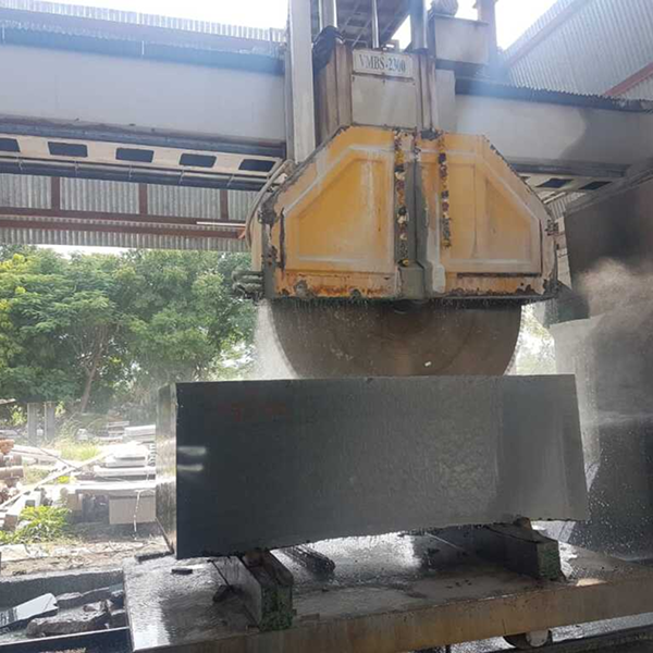 headstone blocks cutting